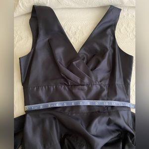 Like New Max and Cleo party dress in midnight blue taffeta like fabric size 4
